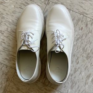 DR. MARTEN Oxford shoes